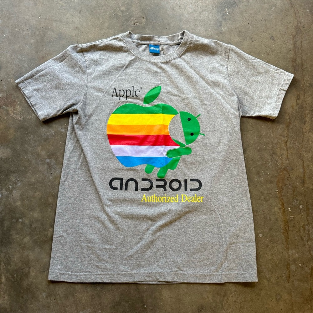 Vintage Apple Tshirt